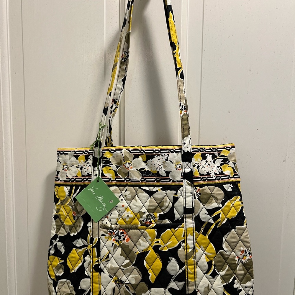 Vera Bradley Holiday Tote Dogwood